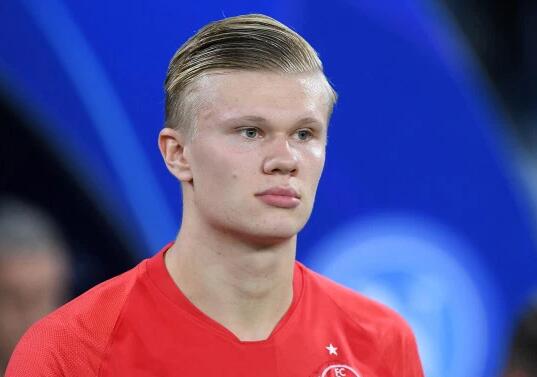 若莱万今晚进球，布鲁日将成为他欧冠中打入进球的第39个对手（莱万若今夜破门，布鲁日将成其欧冠第39个被他攻破的对手）