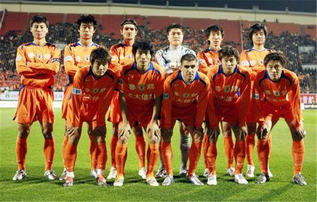 意甲西甲齐变天！AC米兰1-0登顶，巴萨3-1反超皇马，尤文终结2连平，马竞7连胜（意甲西甲同迎变局：AC米兰1-0登顶，巴萨3-1反超皇马，尤文止住2连平，马竞豪取7连胜）