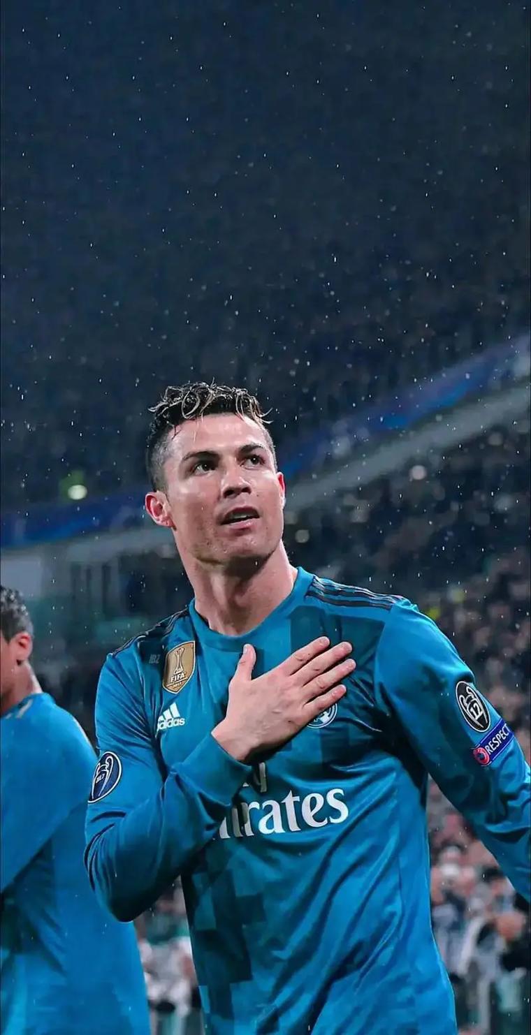 官方：巴萨中卫克里斯滕森左膝前十字韧带部分撕裂（巴萨官宣：中卫克里斯滕森左膝前交叉韧带部分撕裂）