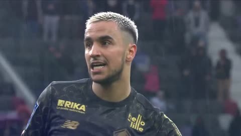 斯帕伊奇庆祝足协杯夺冠：为奖杯感到自豪，更为球队感到骄傲（斯帕伊奇庆祝足协杯封王：奖杯令我自豪，球队更令我骄傲）