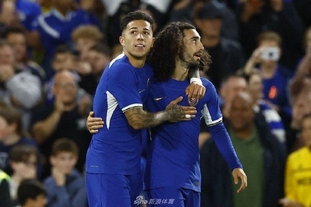 36球，劳塔罗超越克雷斯波独占阿根廷队史射手榜第四位（劳塔罗打进第36球超越克雷斯波，独享阿根廷队史射手榜第4位）