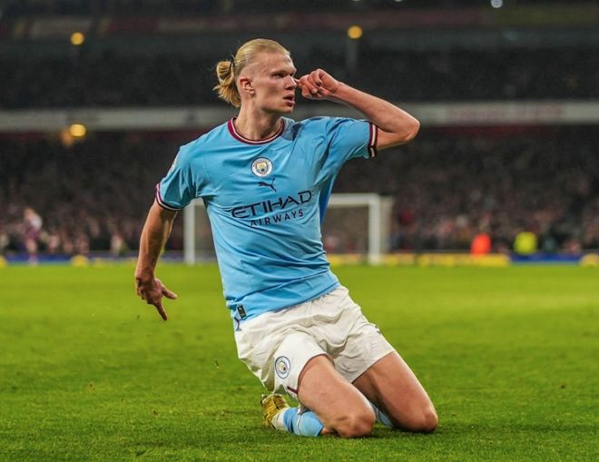 记者：兰克尔-泽在海牛出征杭州前拂袖而去，职业素养低（记者称：兰克尔-泽在海牛赴杭前突然离队，被指职业态度欠佳）