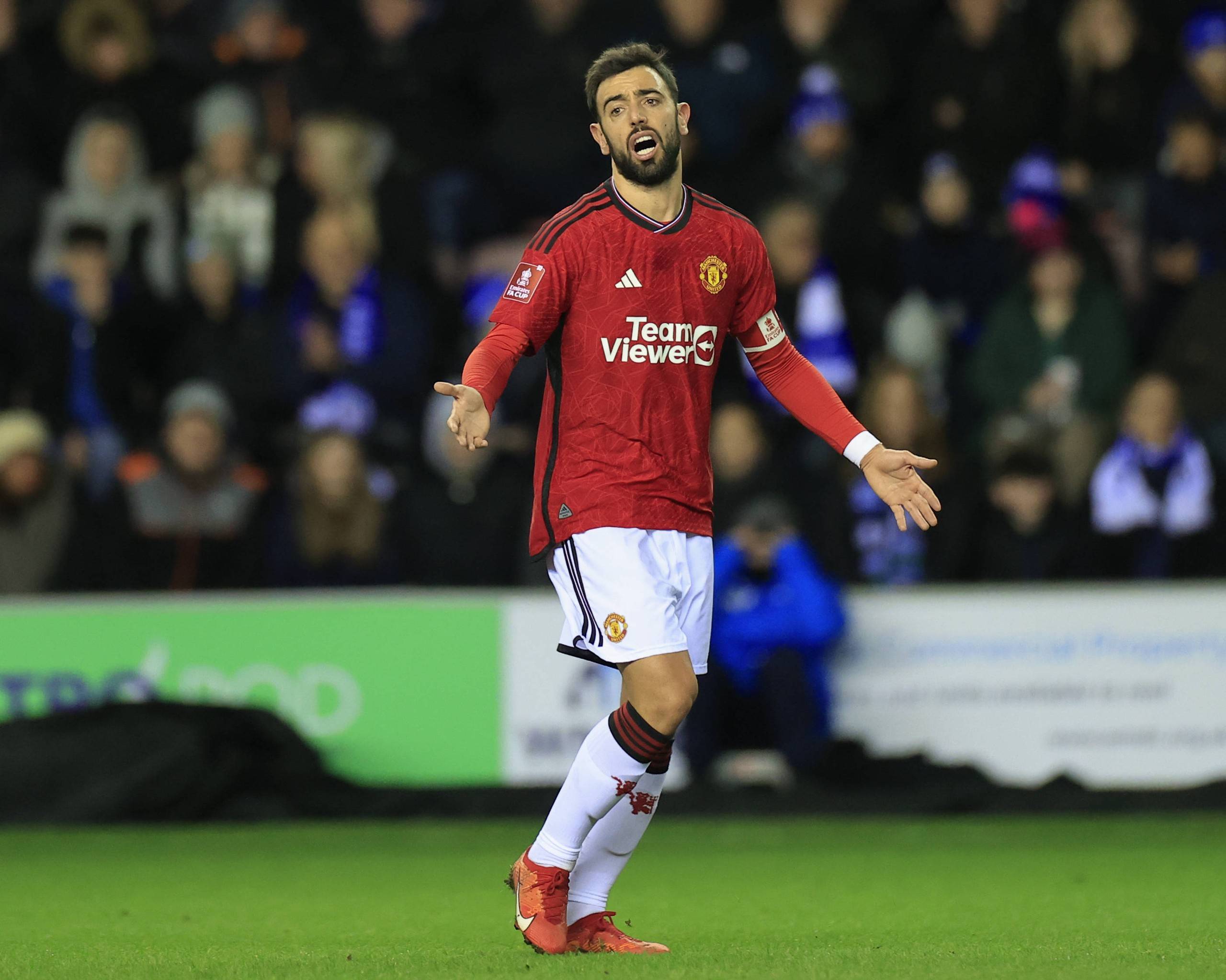 淮北市相山区：第二届职工运动会开幕 职工赛场展活力（淮北相山区第二届职工运动会拉开帷幕 职工赛场尽显活力）